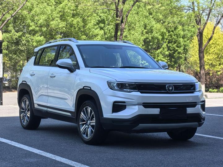 CS35PLUS 2019 1.6L MT photo 2