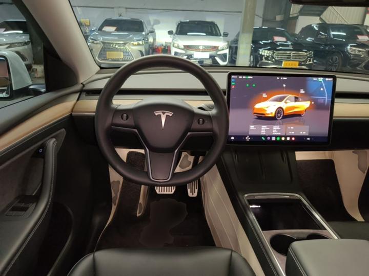 Model Y 2022 Facelift Long Range AWD photo 2