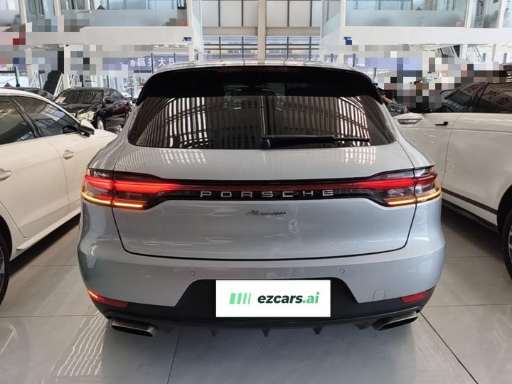 2018 Macan 2.0T photo 3