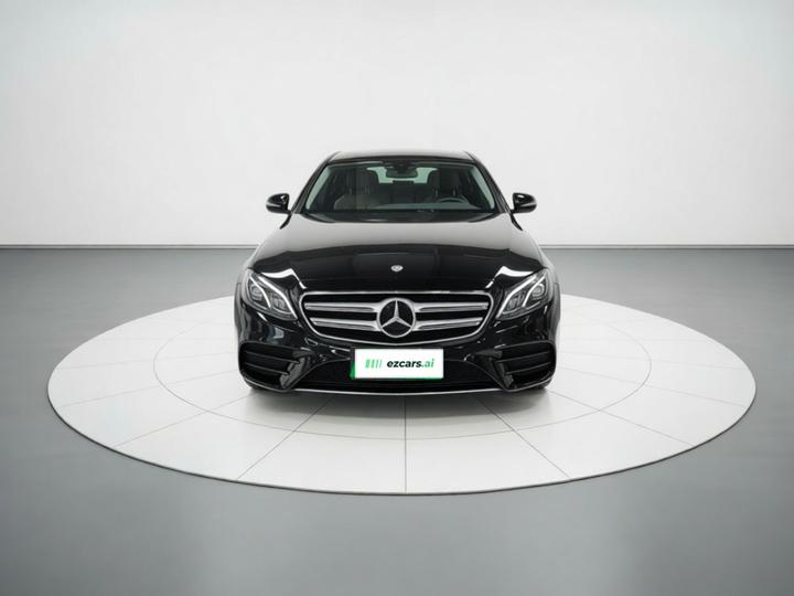 E-Class 2018 E 300 L Sport Luxury photo 2