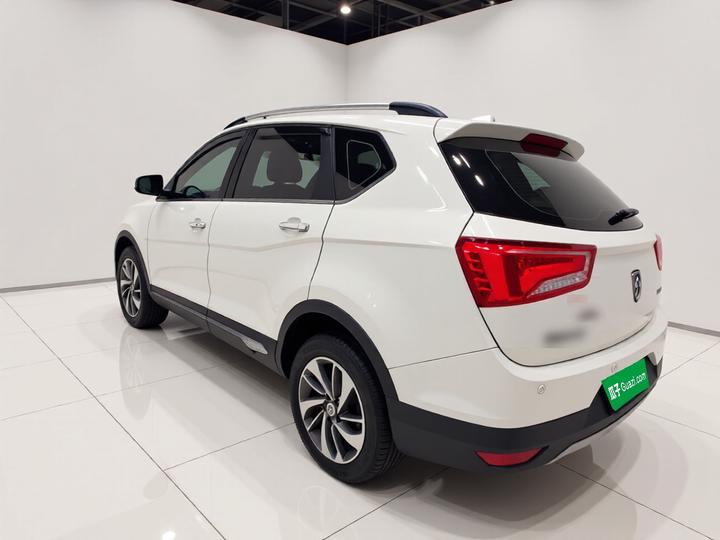 560 2015 1.8L MT Elite photo 4