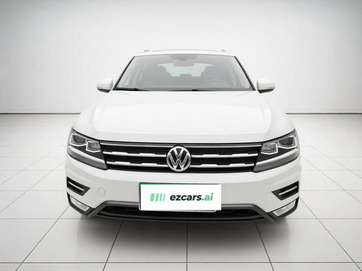 Tiguan L 2018 Facelift 330TSI AT RWD Luxury photo 2