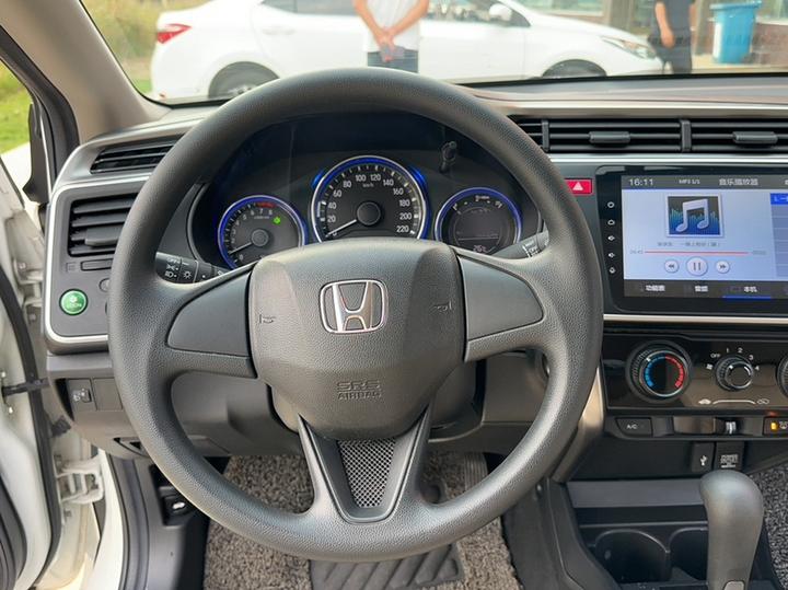 2017 1.5L CVT Elite photo 4
