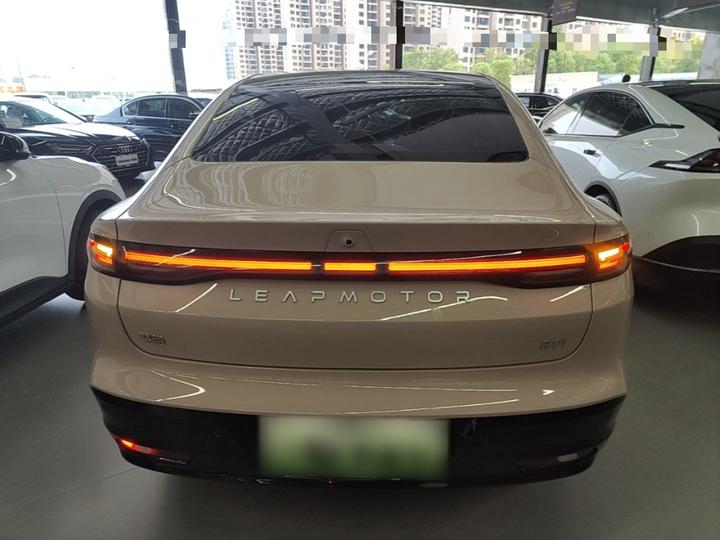 Leapmotor B01 2025 650 Enjoy photo 5