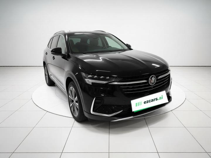 2023 Envision Plus 652T 5-Seater Luxury photo 3