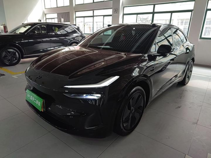 L60 2024 60kWh RWD