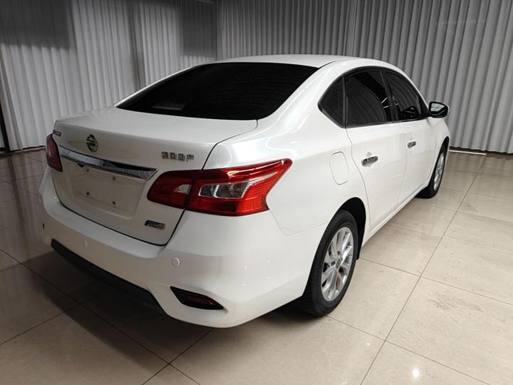 Sylphy 2016 1.6XL CVT Luxury photo 4