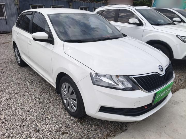 Rapid Spaceback 2018 1.6L AT Standard photo 3