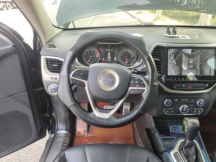 Cherokee 2016 2.4L Leading photo 5