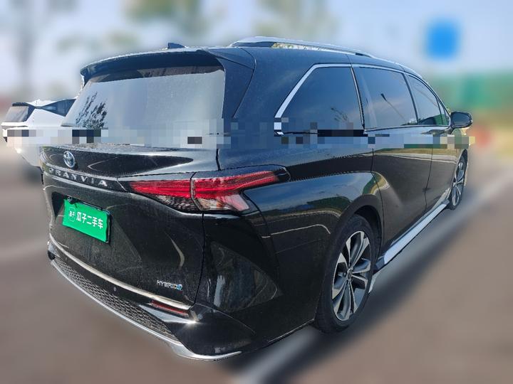 Granvia 2023 2.5L Hybrid Premium PLUS photo 6