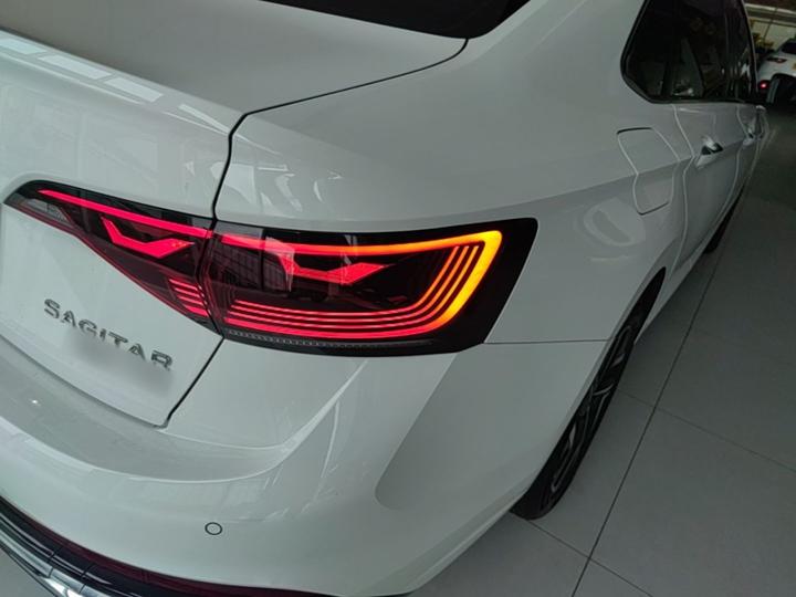 Sagitar 2023 280TSI DSG Lite photo 7