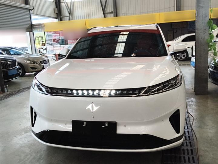 Yipai eπ008 2024 210Max EREV 6-Seater photo 2