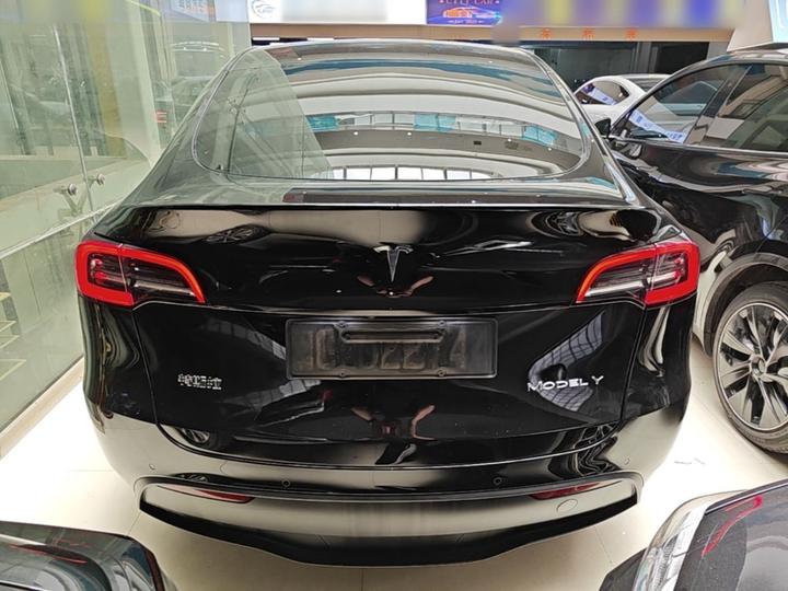 Model Y 2022 Facelift RWD photo 3