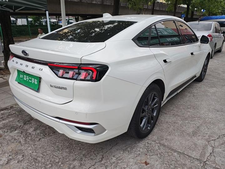 Mondeo 2025 2.0T EcoBoost Luxury photo 4