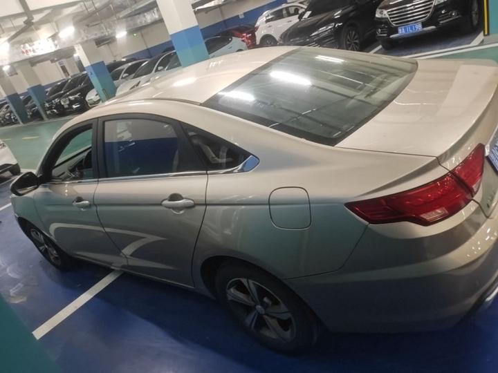 Emgrand GL 2018 1.8L DCT Elite Connected photo 4