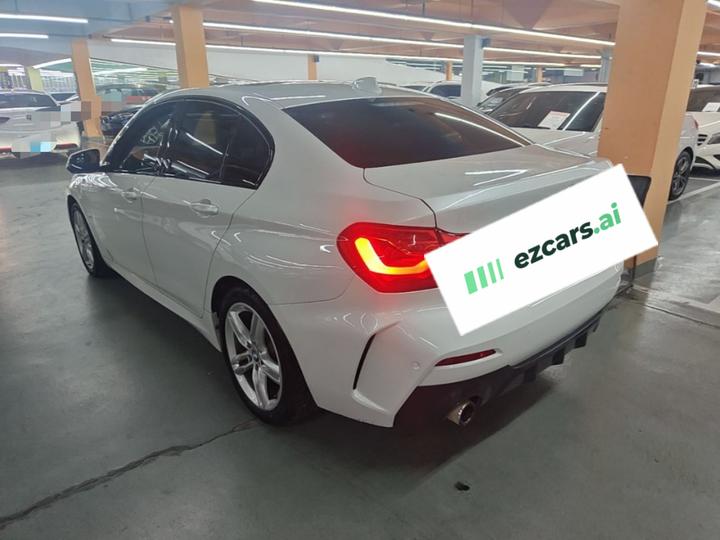1 Series 2019 118i M Sport Package photo 4