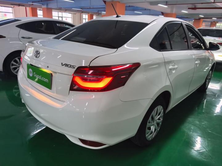 Vios 2021 1.5L CVT photo 4