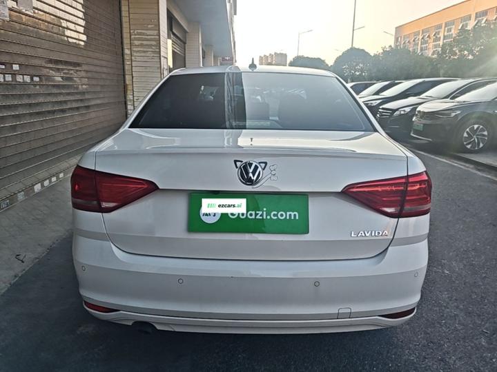 Lavida 2017 1.6L AT photo 5