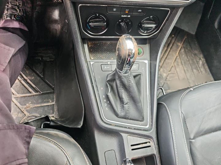 2015 230TSI DSG Comfort photo 6