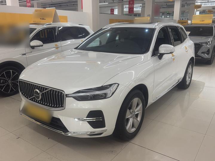 XC60 2022 B5 AWD Luxury
