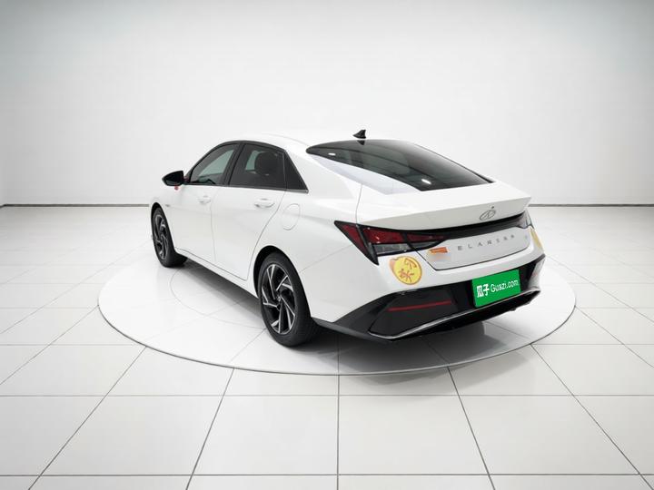 Elantra 2023 1.5L CVT GLX Elite photo 4