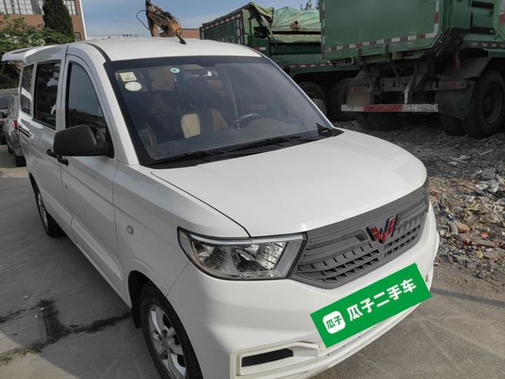 Wuling Hongguang V 2021 1.5L LAR photo 3