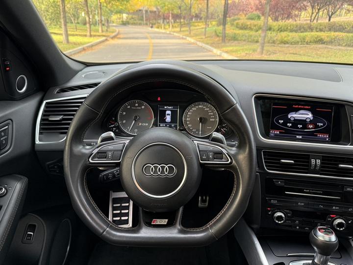 Q5 Imported 2014 SQ5 3.0 TFSI quattro photo 3