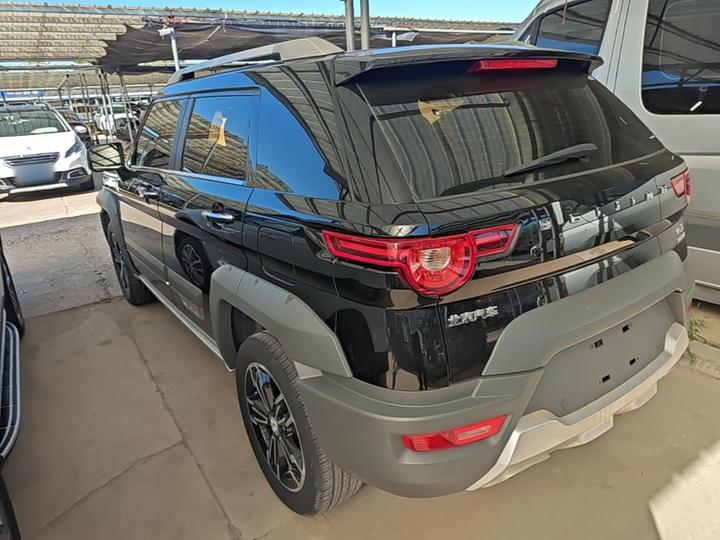 BAIC BJ20 2016 1.5T CVT Luxury photo 4