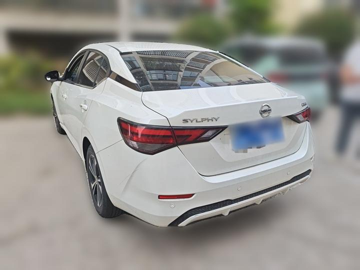 Sylphy 2022 1.6L XL CVT Smart photo 4