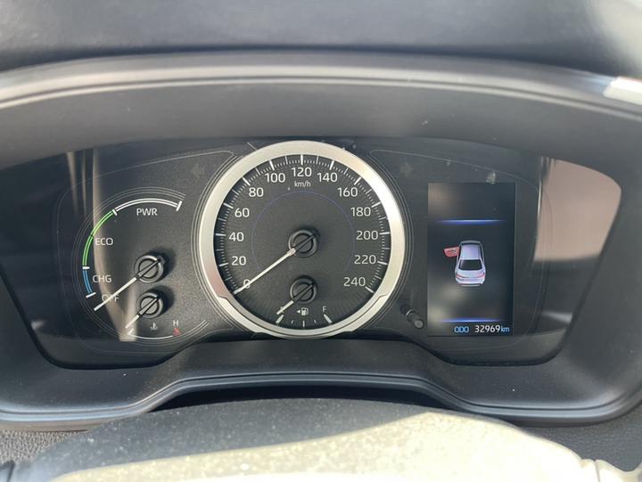 Levin 2022 Hybrid 1.8H E-CVT Luxury photo 4