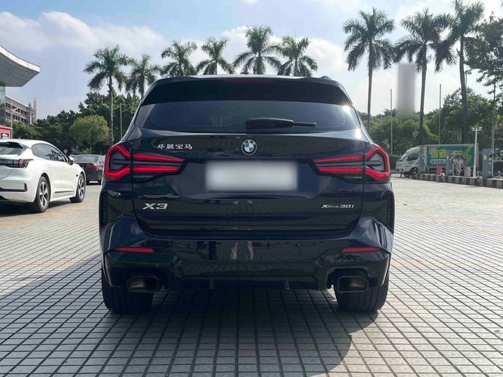 X3 2022 xDrive30i Leading M Night Package photo 4
