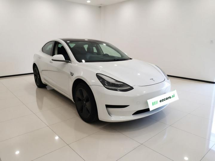 Model 3 Imported 2019 Standard Range RWD Upgraded photo 3