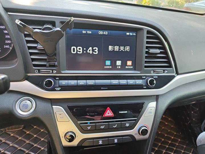 Elantra 2016 1.6L AT Smart Elite photo 5