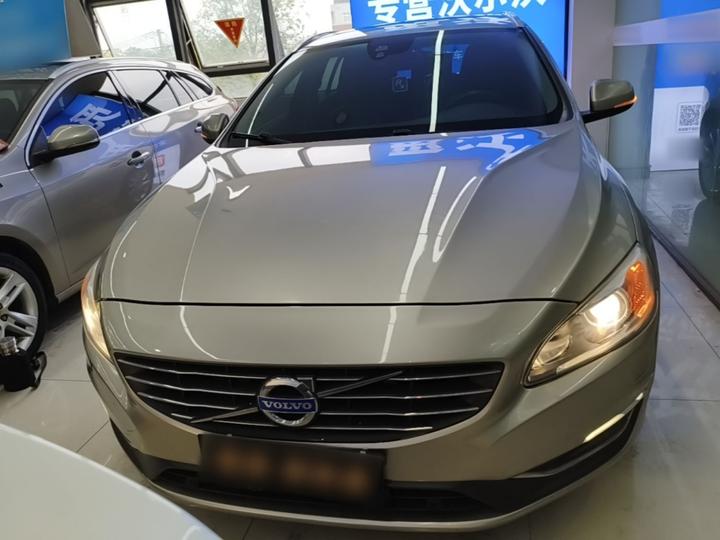 V60 2015 T5 photo 2