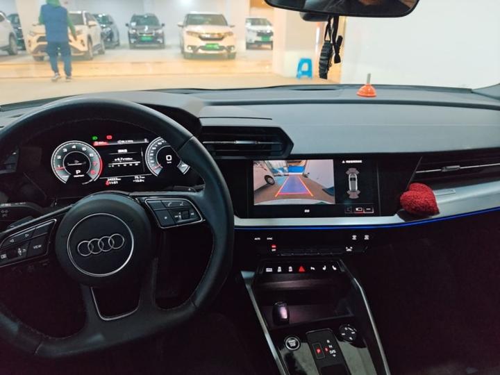 A3 2023 Sportback 35 TFSI Luxury Sport photo 6