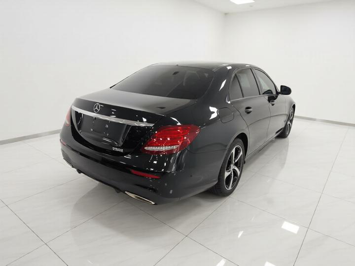 E-Class 2017 E 200 Sport photo 6