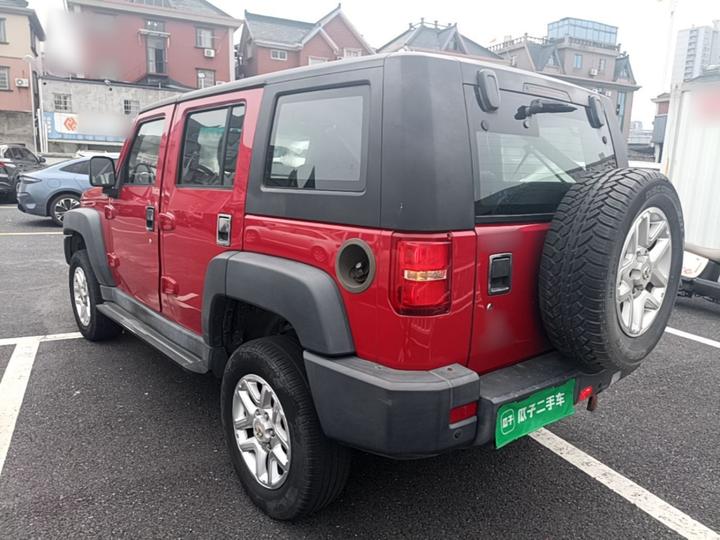 BJ40 2016 40L 2.0T MT AWD Premium photo 4