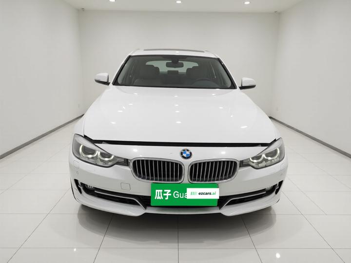 3 Series 2013 Facelift 320Li Luxury Design Package photo 2