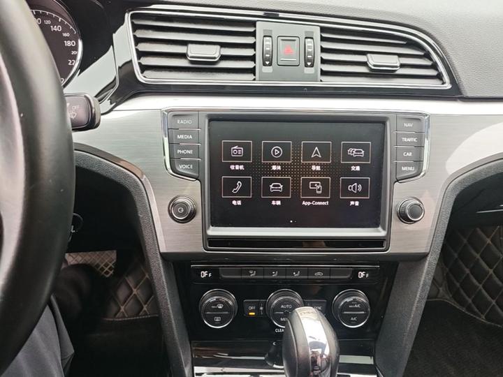 Lamando 2018 280TSI DSG Comfort photo 8