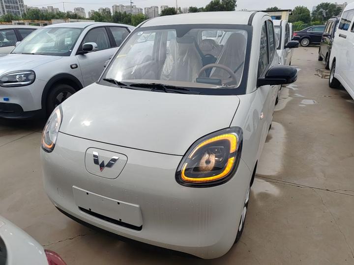 Hongguang MINIEV 2025 4th Gen 4-Door Advanced photo 2