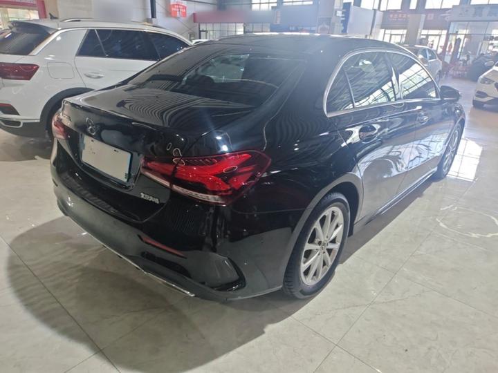 A-Class 2019 A 200 L Sport photo 6