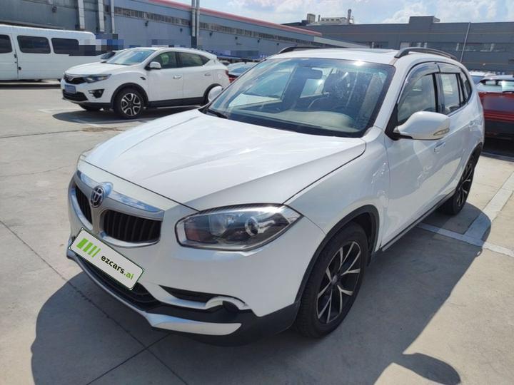 Zhonghua V5 2016 1.5T AT RWD Smart