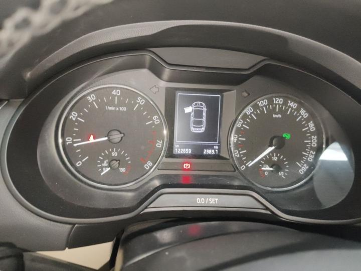 Octavia 2015 1.6L AT photo 8