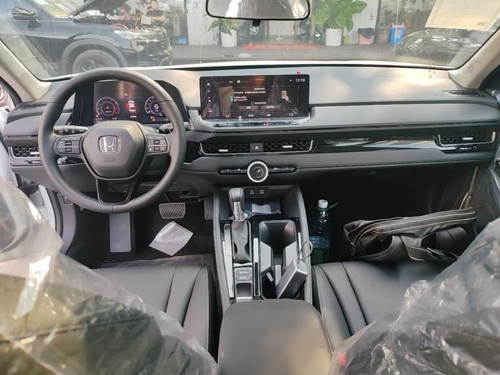 2023 260TURBO photo 5