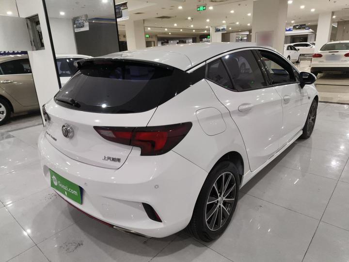 Verano 2016 Hatchback GS 20T DCT Sport photo 4