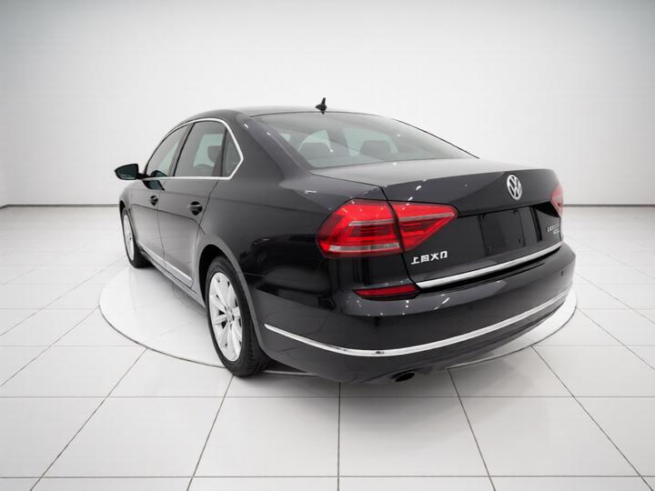 Passat 2016 330TSI DSG photo 4