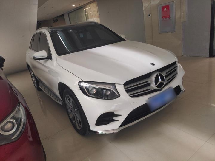 GLC 2017 GLC 300 4MATIC Dynamic photo 3