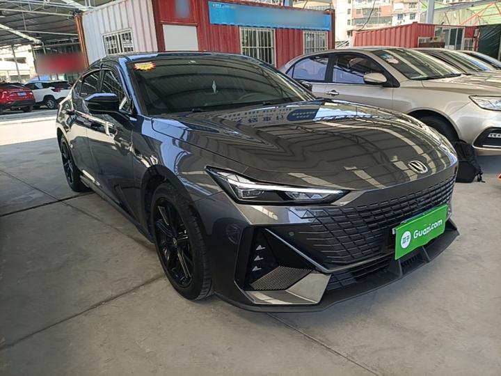 UNI-V 2023 1.5T Exclusive photo 3