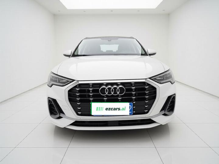 Q3 2022 35 TFSI Fashion Dynamic photo 2