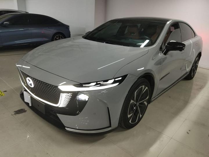 EZ-6 2024 EV 600 Smart Premium
